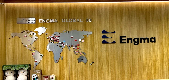 英格瑪香港辦公室：ENGMA GLOBAL 50 全球網絡標識牆
